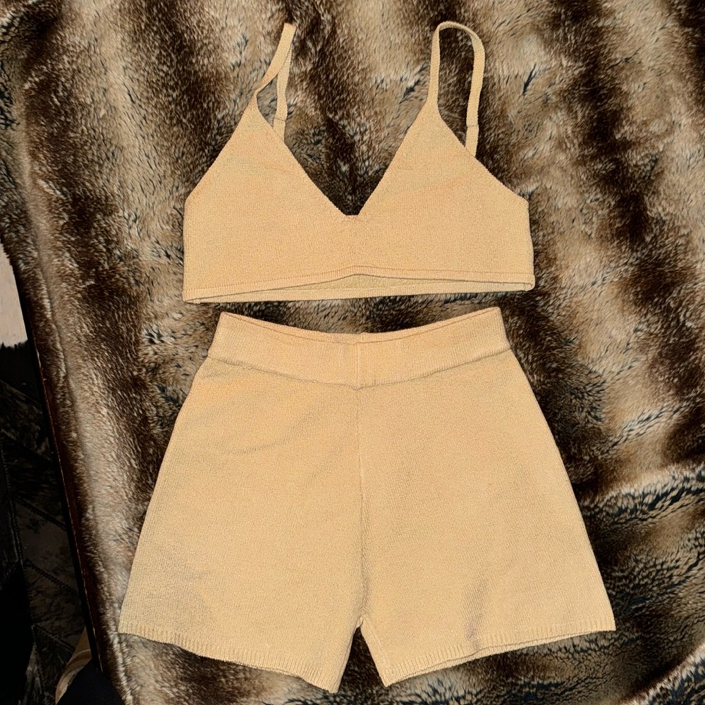 Knit set in cream